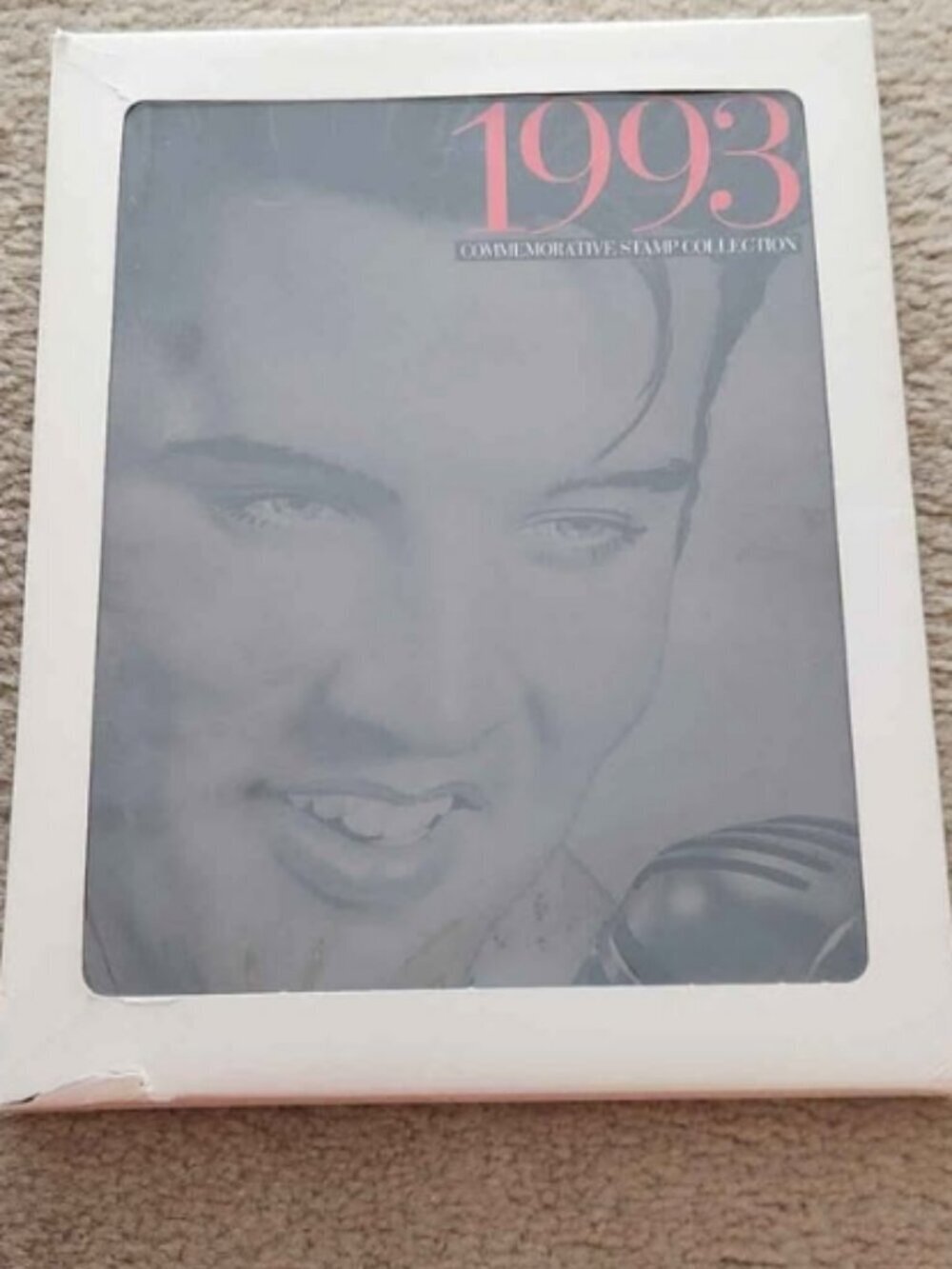 1993 USPS Elvis Presley Commemorative Stamp Collection and Book - Picture 5 of 6